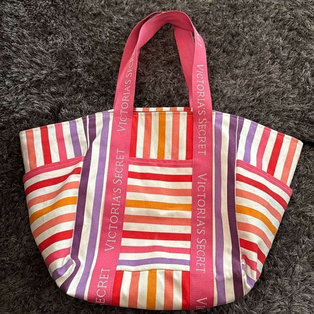 oversized, Victoria's Secret Beach bag with zipper closure Never used